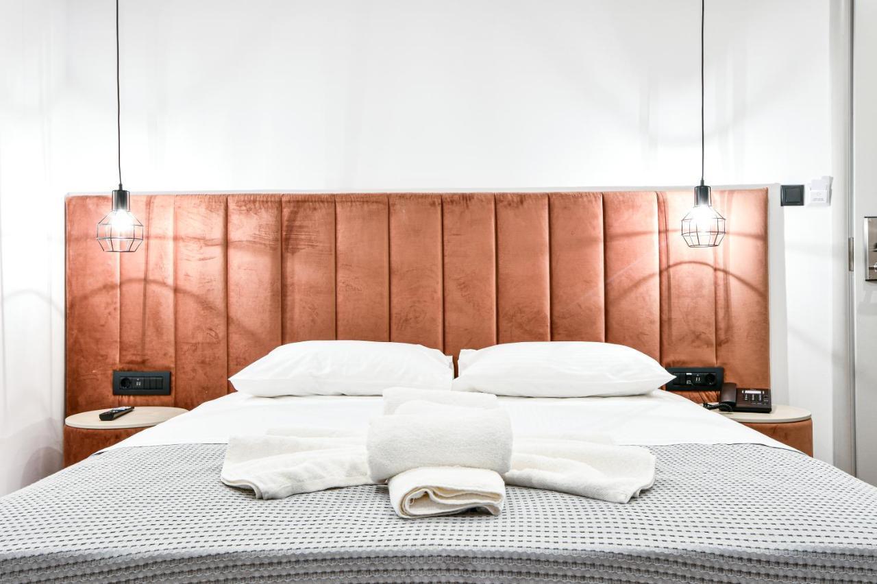 Aeolos Luxury Suites Athen Eksteriør billede